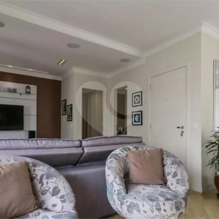 Apartamento à venda com 3 suítes em Vila Ipojuca, São Paulo, SP
