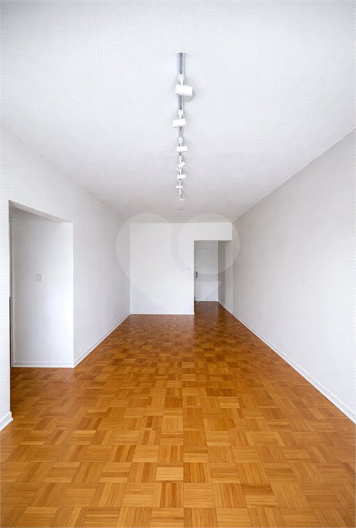 Apartamento à venda com 2 quartos, sendo 1 suíte, em Vila Mariana, São Paulo, SP