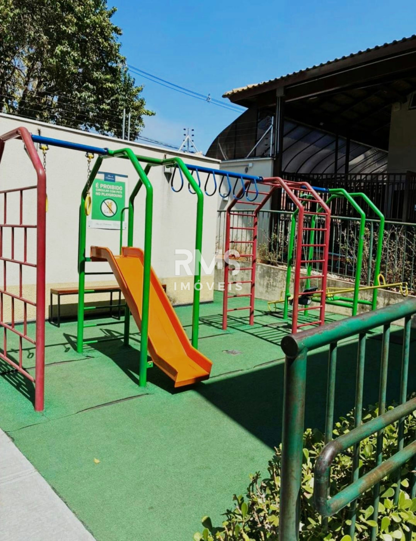 Apartamento à venda com 3 quartos, sendo 1 suíte, no condomínio Residencial Ilhas Mediterrâneo, Itu - SP