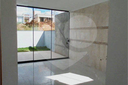 Casa à venda com 3 quartos, sendo 1 suíte, no condomínio Mosaico Essence, Mogi das Cruzes - SP