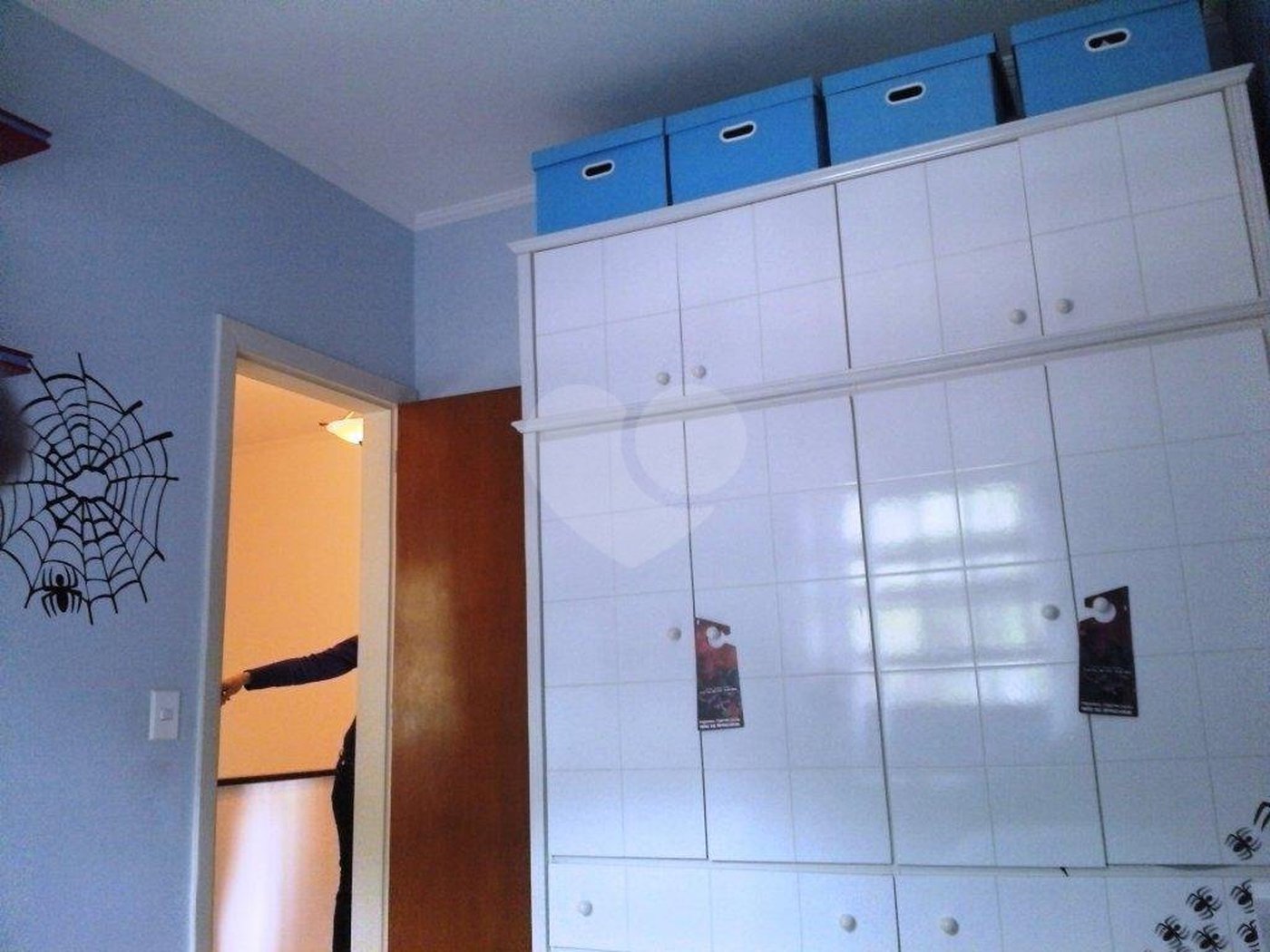 Casa à venda com 4 quartos, sendo 2 suítes,  em Horto, São Paulo, SP