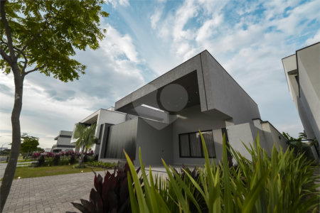 Casa à venda com 4 suítes no condomínio Alphaville Nova Esplanada 4, Votorantim - SP