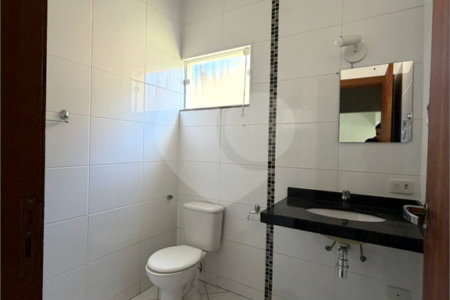 Casa à venda com 3 quartos, sendo 1 suíte, no condomínio Bela Vita, Atibaia - SP