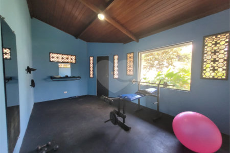 Casa à venda com 4 quartos, sendo 2 suítes, no Centro, Santa Cruz Cabrália, BA