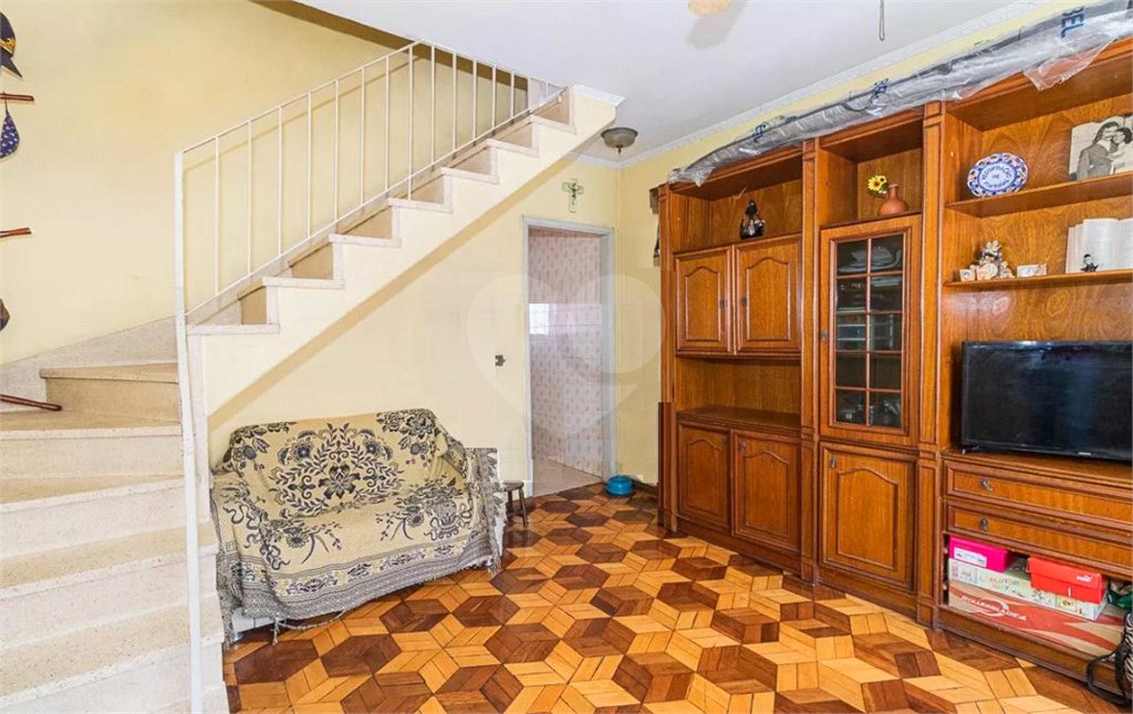 Casa à venda com 2 quartos em Vila Paiva, São Paulo, SP
