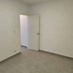 Apartamento de 01 Dormitório na Vila Caiçara — 200 m do Mar