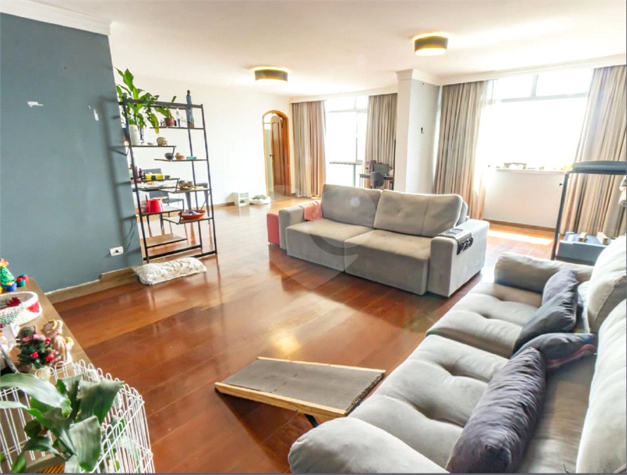 Apartamento à venda com 3 quartos, sendo 1 suíte,  em Mooca, São Paulo, SP