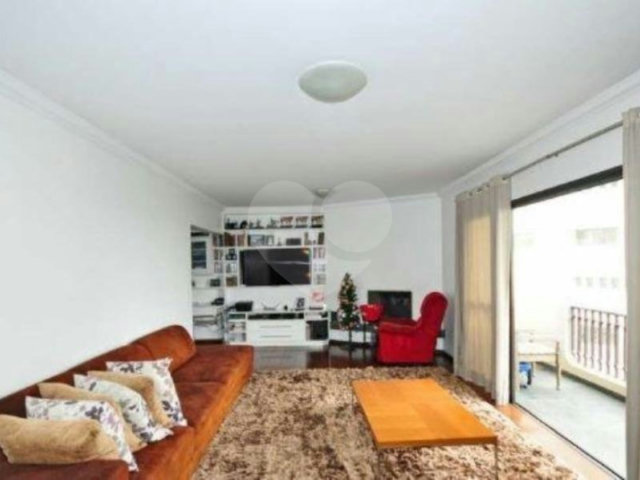 Apartamento à venda com 4 quartos, sendo 1 suíte,  em Morumbi, São Paulo, SP