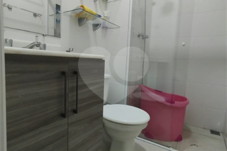Casa à venda com 2 quartos, sendo 1 suíte, no condomínio Residencial Viva Vida, Cotia - SP