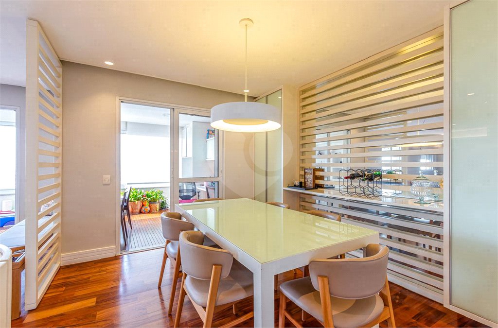 Apartamento à venda com 4 quartos, sendo 3 suítes,  em Real Parque, São Paulo, SP