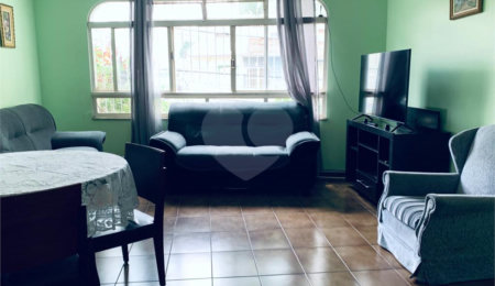 Casa à venda com 3 quartos, sendo 1 suíte,  em Bosque da Saúde, São Paulo, SP
