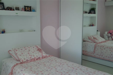 Casa à venda com 4 suítes no condomínio São Joaquim, Vinhedo - SP