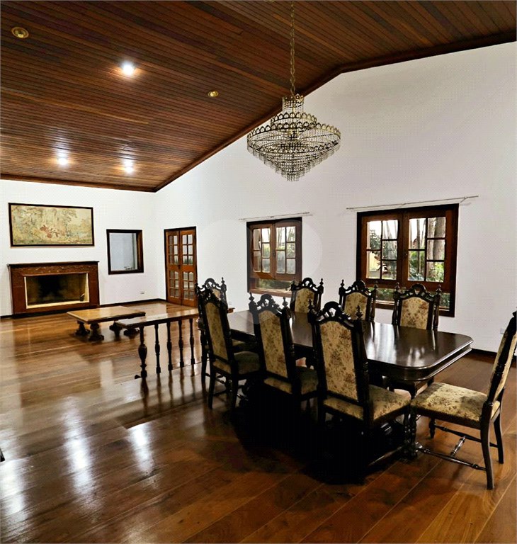 Casa à venda com 4 quartos, sendo 2 suítes, em Jardim São Bento, São Paulo, SP