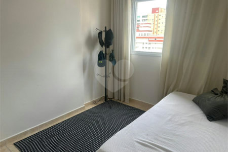 Apartamento à venda ou para alugar com 2 quartos, sendo 1 suíte,  em Guilhermina, Praia Grande, SP