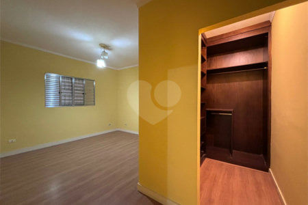 Casa à venda com 2 quartos, sendo 1 suíte, em Nova Cerejeira, Atibaia, SP