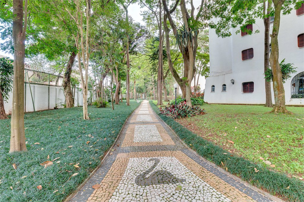 Apartamento à venda com 4 quartos, sendo 2 suítes, em Granja Julieta, São Paulo, SP