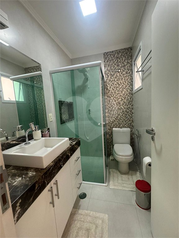 Sobrado à venda com 3 quartos, sendo 1 suíte, em Vila Nivi, São Paulo, SP
