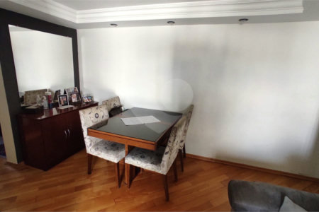 Apartamento à venda com 2 quartos em Jardim Santa Mônica, São Paulo, SP