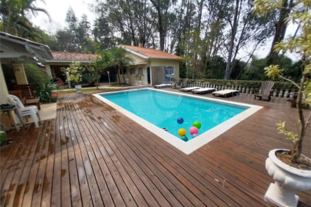 Chácara à venda ou para alugar com 3 quartos, sendo 1 suíte, em Chácaras Polozzi, Louveira, SP