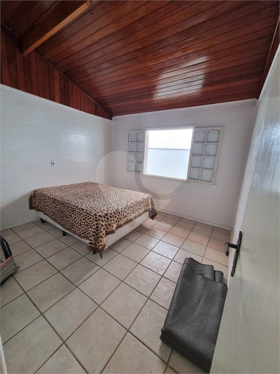 Casa à venda com 4 quartos, sendo 1 suíte, no condomínio Parque Ibiti do Paço, Sorocaba - SP