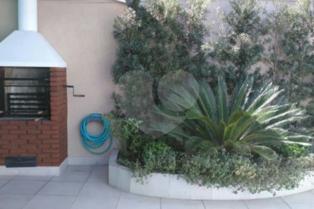 Casa à venda com 3 suítes em Jardim Jussara, São Paulo, SP