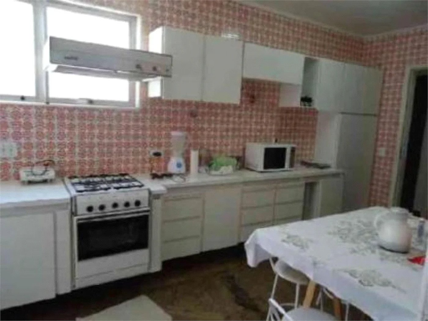 Apartamento à venda com 3 quartos, sendo 1 suíte,  em Pinheiros, São Paulo, SP