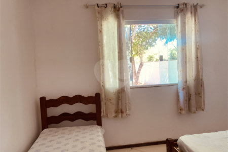 Casa em condomínio para alugar com 2 quartos, sendo 1 suíte, em Caravelas, Armação dos Búzios, RJ