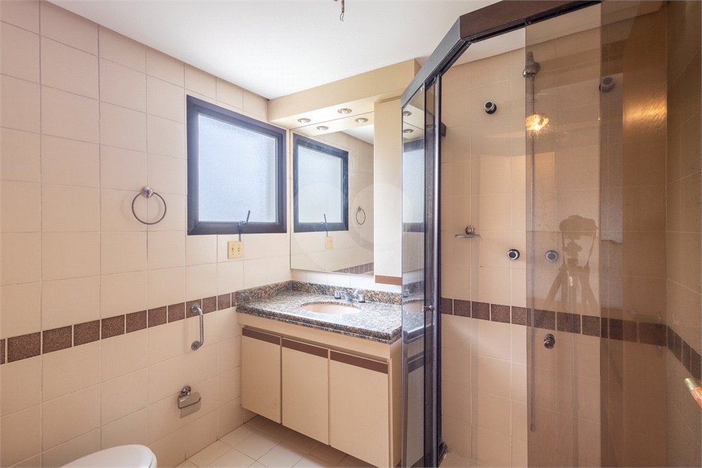 Apartamento à venda com 4 quartos, sendo 3 suítes,  em Jardim Monte Kemel, São Paulo, SP