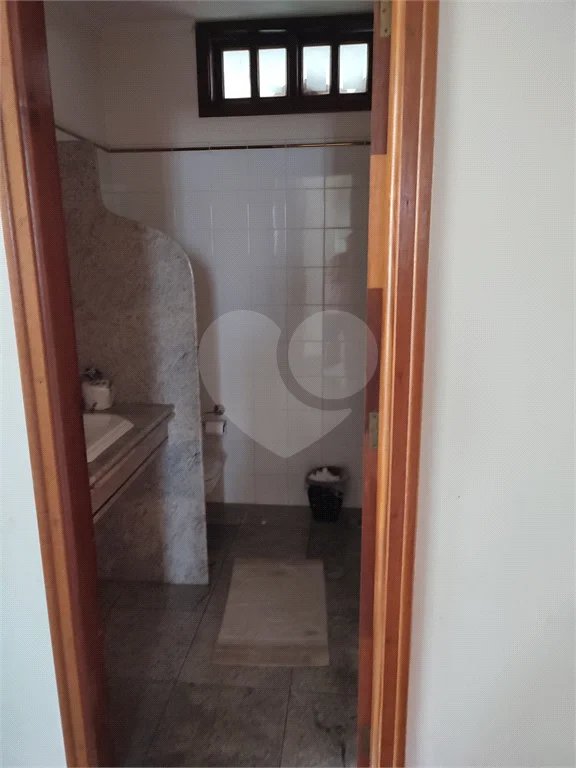 Casa Espetacular com Piscina e Churrasqueira à Venda na Vila Rezende
