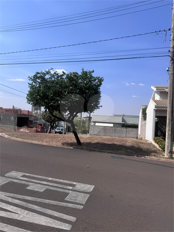 Terreno à venda em Residencial Village Damha II, Araraquara, SP