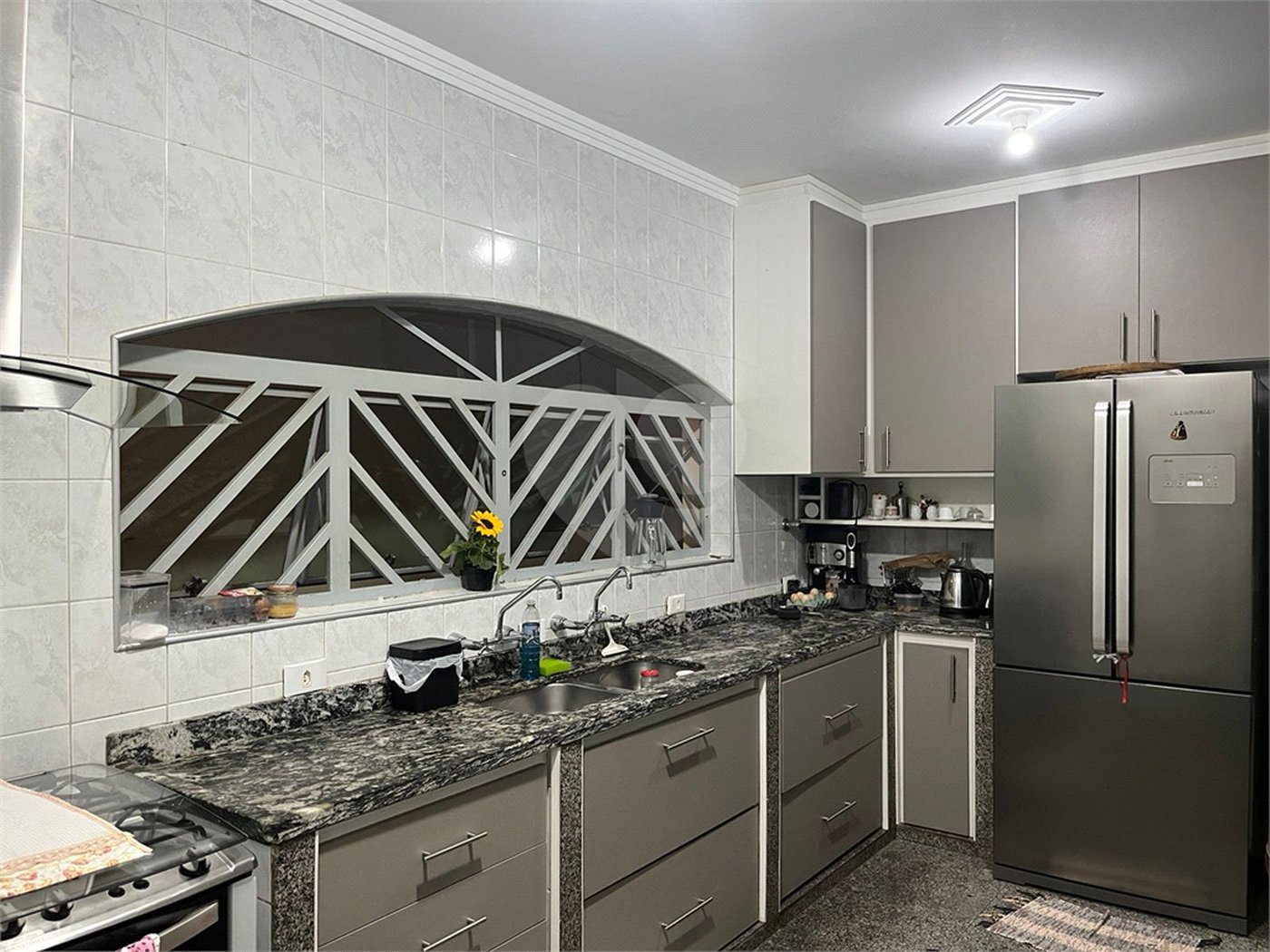 Casa à venda com 3 quartos, sendo 1 suíte,  em Jardim Astro, Sorocaba, SP
