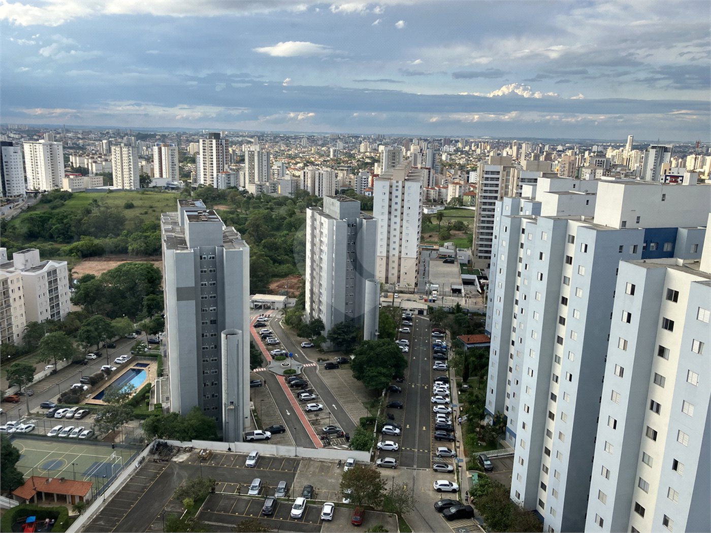 Apartamento à venda com 1 suíte em Parque Campolim, Sorocaba, SP
