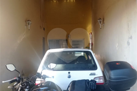 Casa Térrea à venda com 3 quartos em Jardim Santa Bárbara, Sorocaba, SP