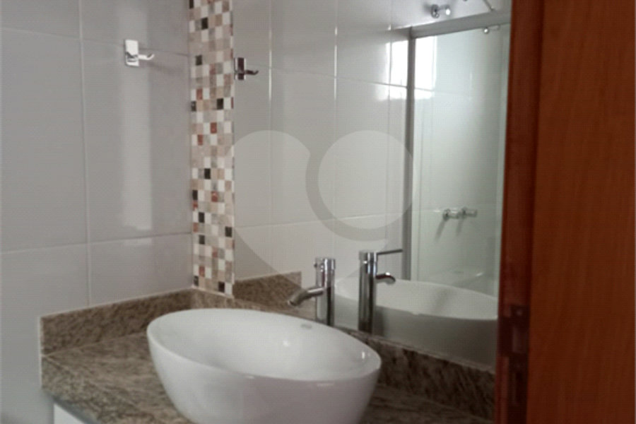 Casa para alugar com 4 suítes no condomínio Milenium, São Paulo - SP