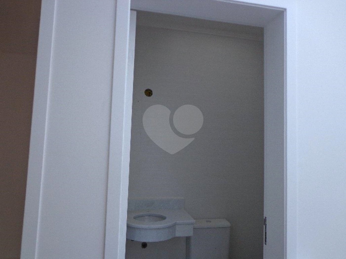 Casa à venda com 3 quartos, sendo 1 suíte,  no condomínio Professor Teot?nio Monteiro de Barros Filho, São Paulo - SP