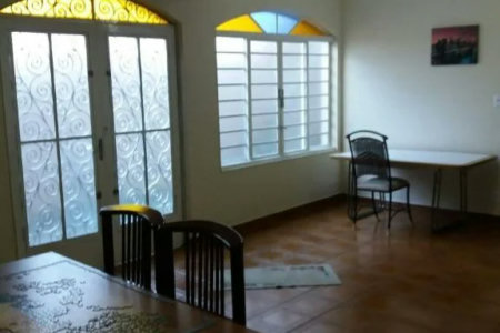 Sobrado à venda ou para alugar com 4 quartos, sendo 1 suíte,  em Vila Butantã, São Paulo, SP