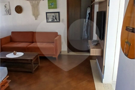 Casa à venda com 2 quartos em Conjunto Habitacional Ana Paula, Mogi das Cruzes, SP