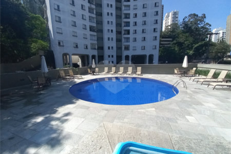 Apartamento à venda com 3 quartos, sendo 1 suíte, em Vila Andrade, São Paulo, SP