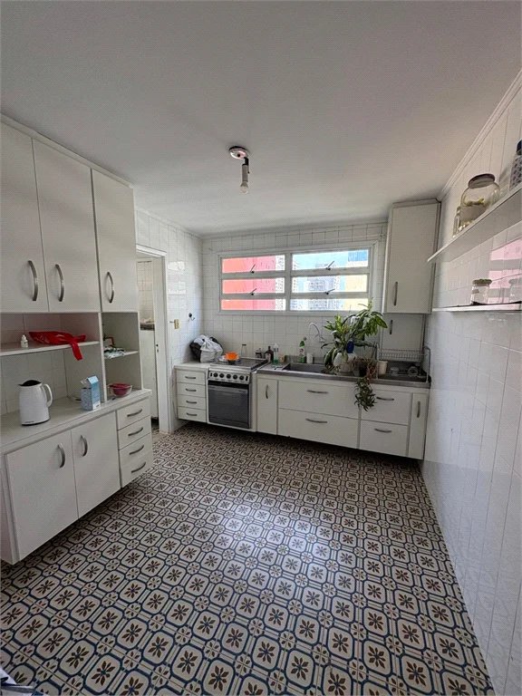 Apartamento à venda com 3 quartos, sendo 1 suíte, em Pinheiros, São Paulo, SP