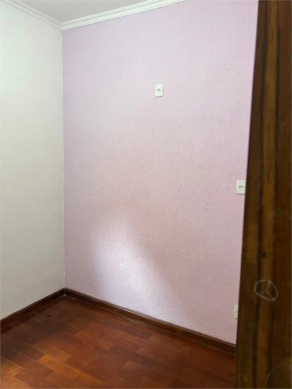 Sobrado à venda com 5 quartos, sendo 2 suítes, em Vila Universitária, São Paulo, SP
