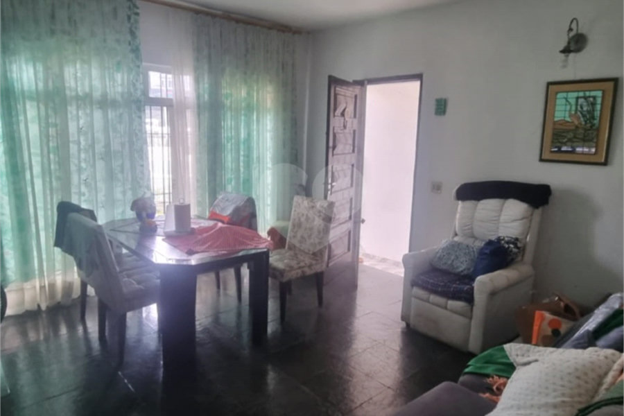 Casa Térrea à venda com 3 quartos em Imirim, São Paulo, SP