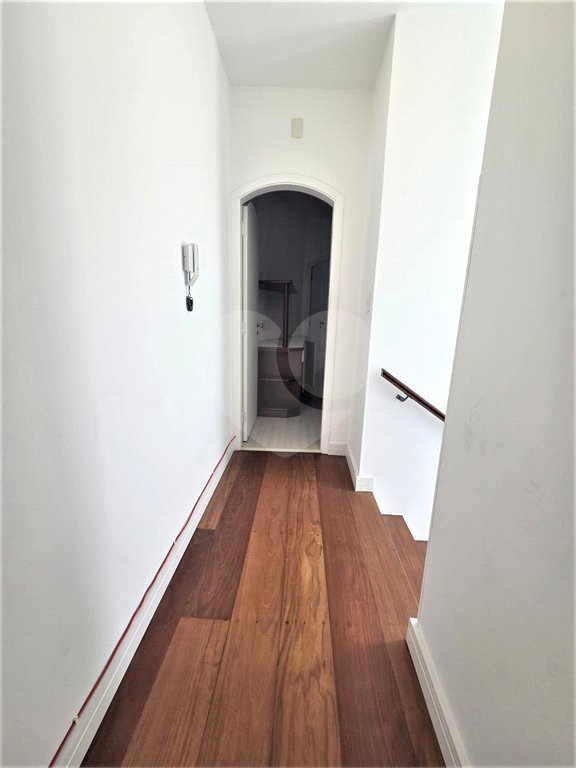 Sobrado à venda ou para alugar com 3 quartos, sendo 2 suítes,  em Vila Lucia, São Paulo, SP