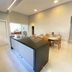 Casa Térrea à venda com 3 suítes em Medeiros, Jundiaí, SP