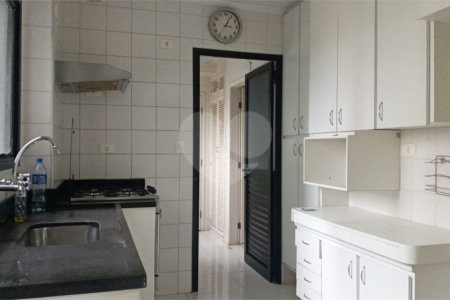 Apartamento à venda ou para alugar com 4 quartos, sendo 2 suítes,  em Vila Sônia, São Paulo, SP