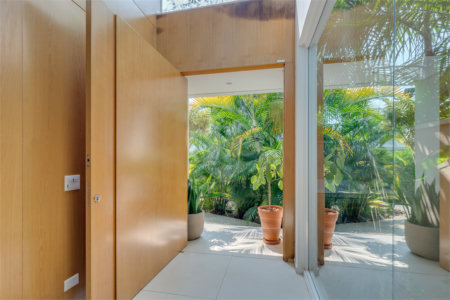 Casa à venda com 3 suítes no condomínio Residencial Canumã, São Paulo - SP