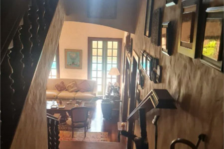 Casa à venda com 5 quartos, sendo 2 suítes, em Jardim Morumbi, São Paulo, SP