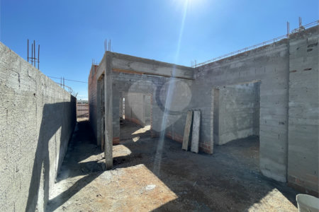 Casa à venda com 3 quartos, sendo 1 suíte, no condomínio Tivolli Residencial, Itapetininga - SP