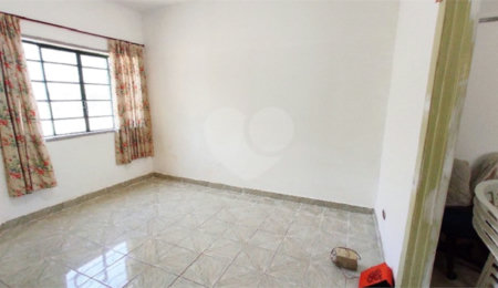 Sobrado à venda com 3 quartos, sendo 1 suíte,  em Vila Bertioga, São Paulo, SP