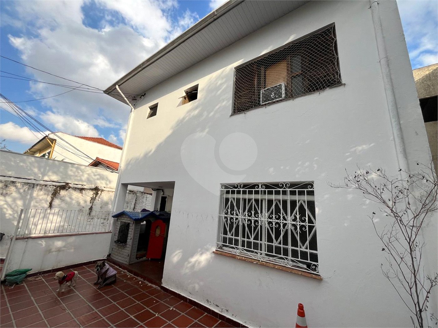 Sobrado à venda com 4 quartos, sendo 2 suítes,  em Vila Mariana, São Paulo, SP