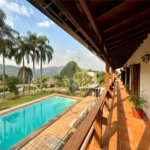 Casa à venda com 7 quartos, sendo 4 suítes, no condomínio Campos de Mairiporã Gleba 1, Mairiporã - SP